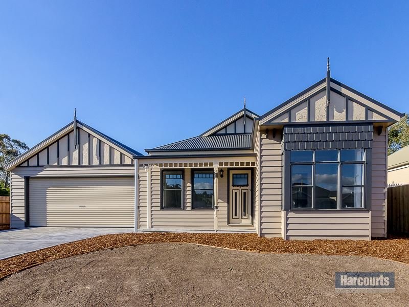 114 Cook Street, Drouin, Vic 3818 Property Details