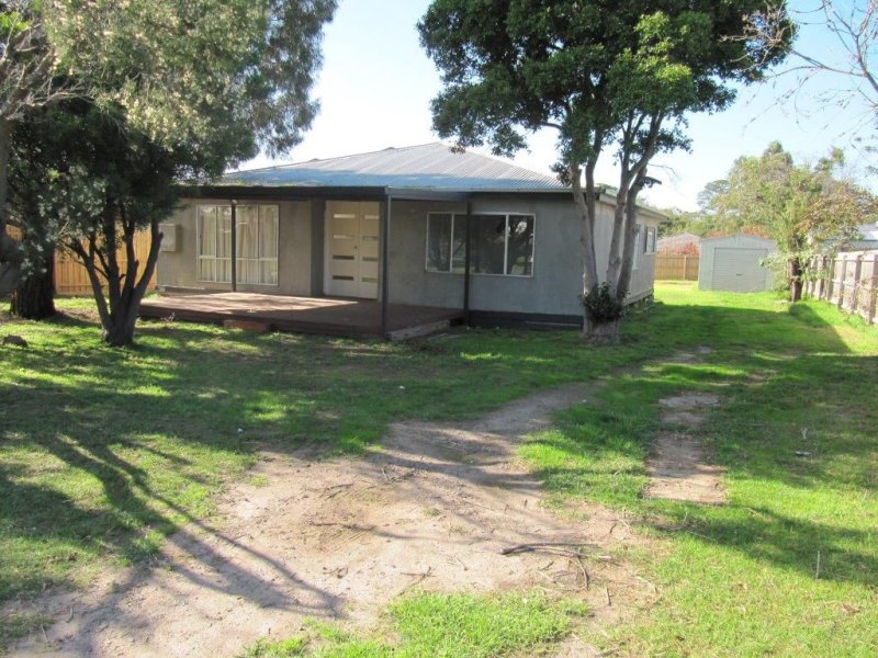 10 Walpole Street, Corinella, VIC 3984