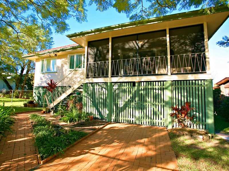 36 Chalfont St, Salisbury, Qld 4107 Property Details