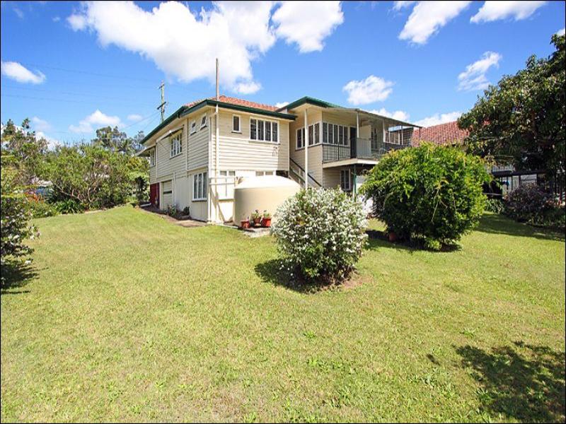 37 Arinya Road, Ashgrove, Qld 4060 Property Details