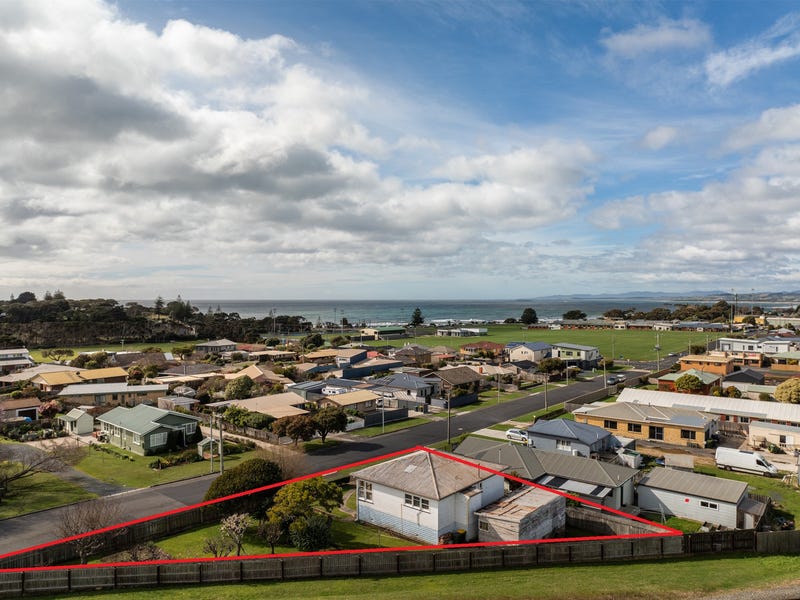 Real Estate & Property for Sale in Devonport Greater Region, TAS (+2