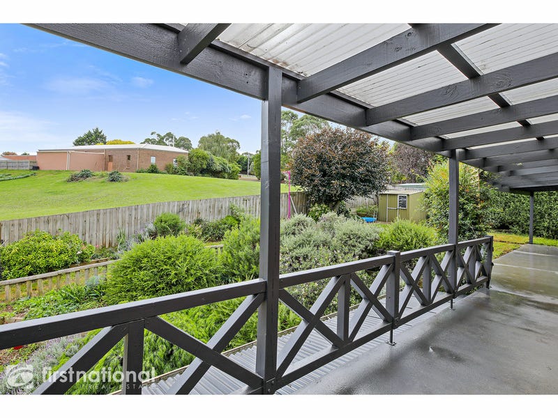 51 Waratah Drive, Warragul, Vic 3820 Property Details