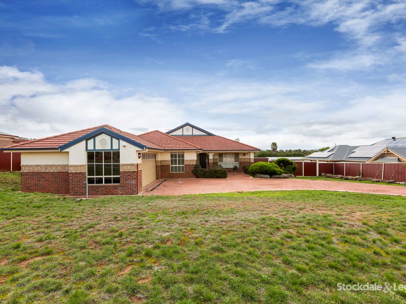 13 Maddison Circuit, Darley, Vic 3340 Property Details