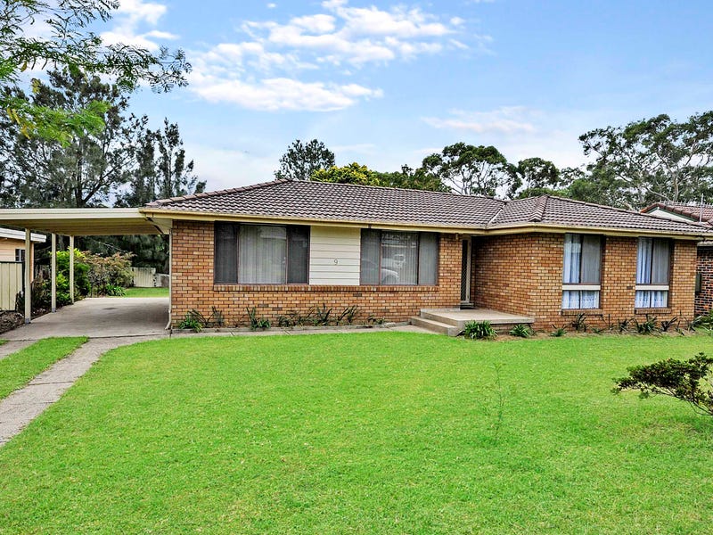 9 Page Avenue, North Nowra, NSW 2541