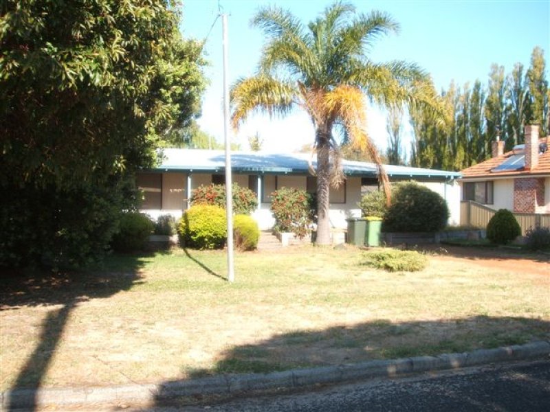 12 TEESDALE ST, Yarloop, WA 6218 Property Details