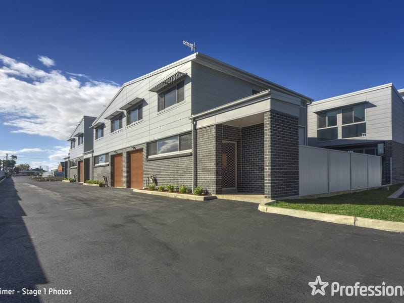 315 Princes Hwy, Bomaderry, NSW 2541 Townhouse for Sale realestate