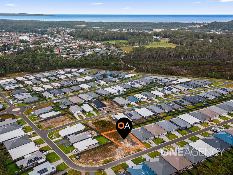17 Lancing Avenue, Sussex Inlet, NSW 2540
