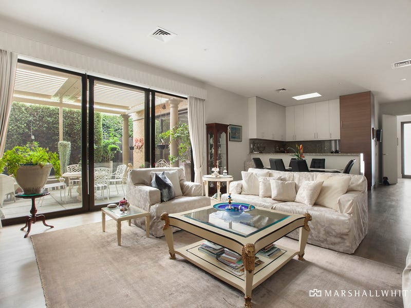 2/35A Elizabeth Street, Malvern, Vic 3144 Property Details