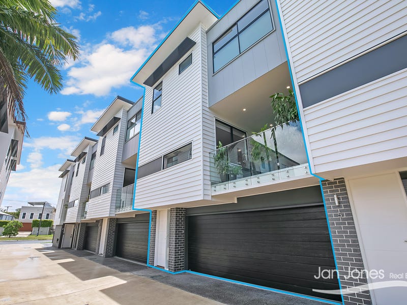 4/32 John Street, Redcliffe, Qld 4020 Property Details