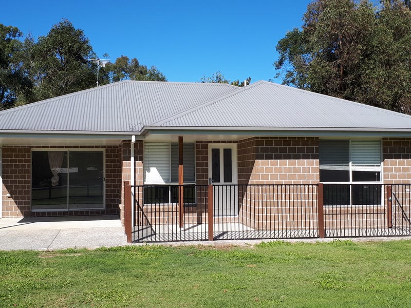 84 Hall Road, Elimbah, QLD 4516