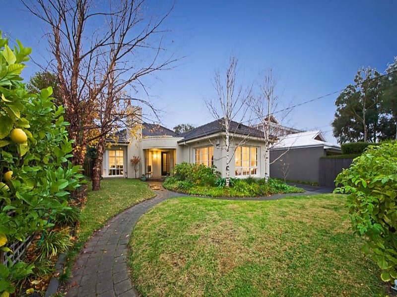 2 View Street, Mentone, Vic 3194 Property Details
