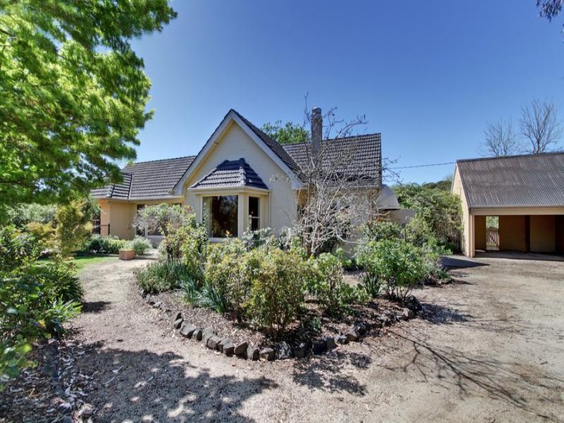 11 Montgomery Street, Sale, Vic 3850 Property Details