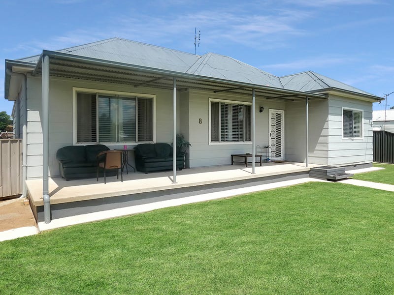 8 Dry Street, Boorowa, NSW 2586