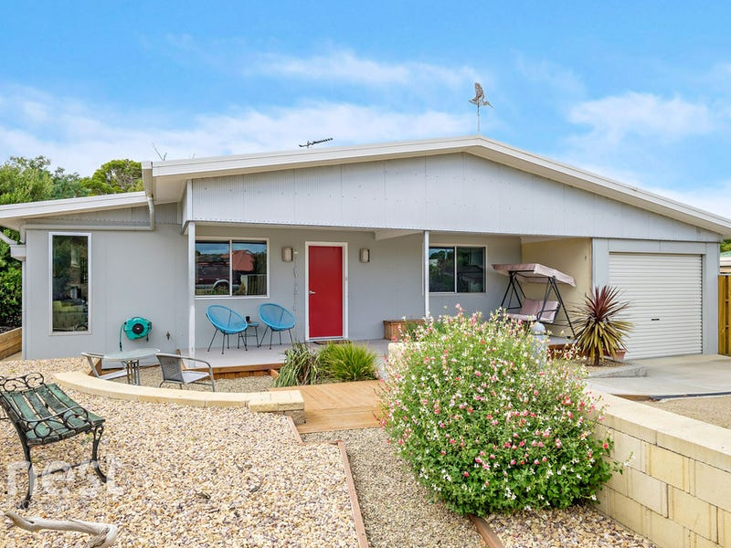 6A Carlton Beach Road, Dodges Ferry, TAS 7173