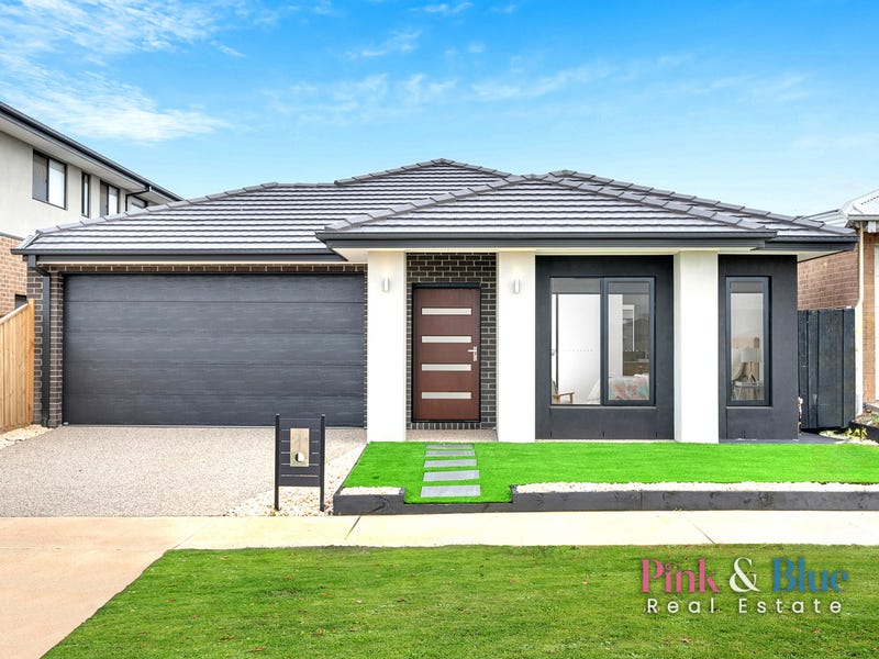 165 Lightsview Boulevard, Rockbank, Vic 3335 House for Sale