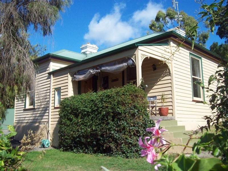 17 Fysh Street, Forth, TAS 7310