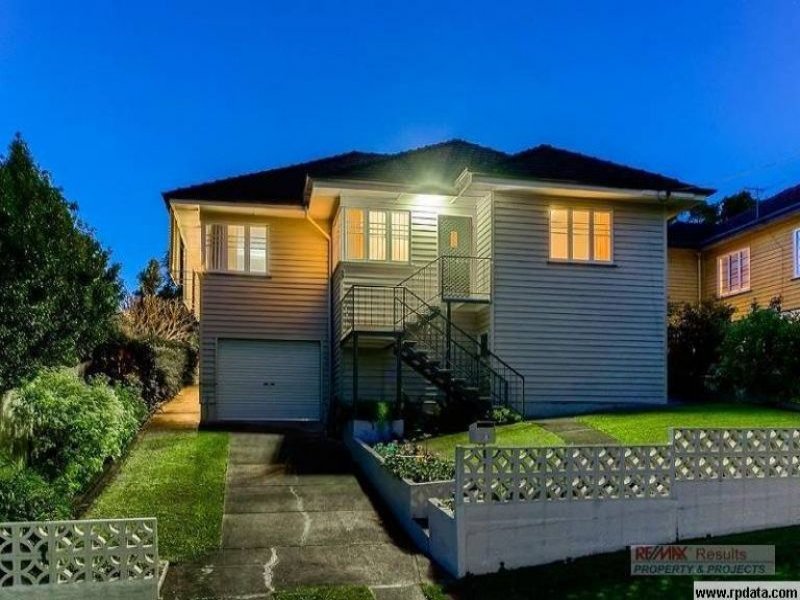 8 Lewis Street, Camp Hill, QLD 4152