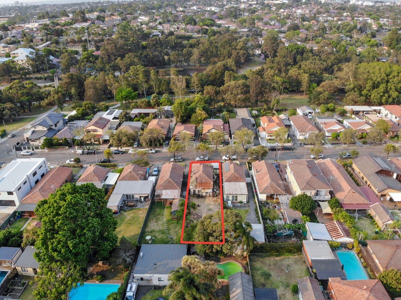 18 Ronald Avenue, Earlwood, NSW 2206 Property Details