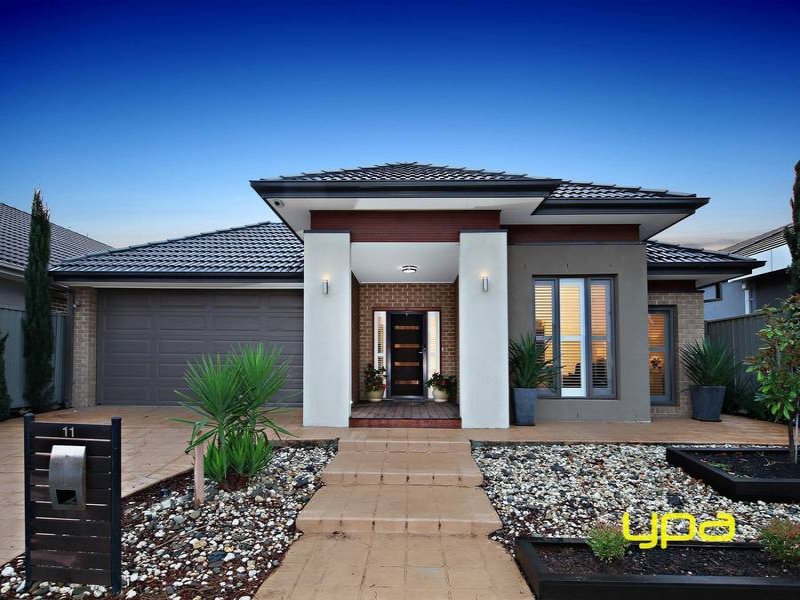 11 The Grange Caroline Springs Vic 3023 Property Details