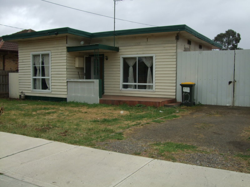 12 Poole Street, Deer Park, VIC 3023