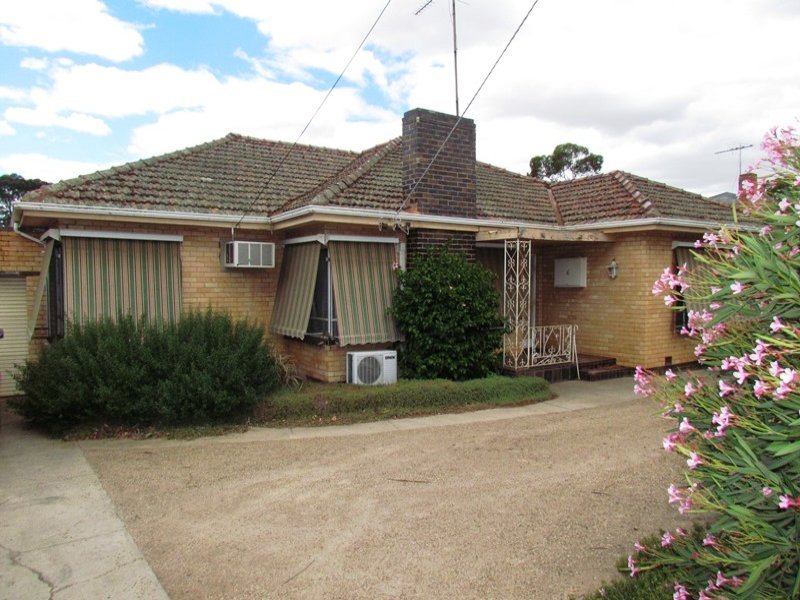 6 Exford Road, Melton South, Vic 3338