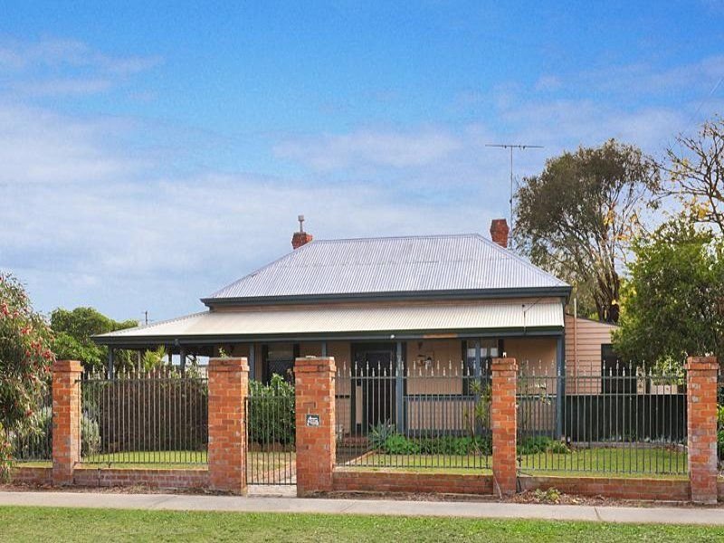 71 Adelaide Street, Busselton, WA 6280 Property Details