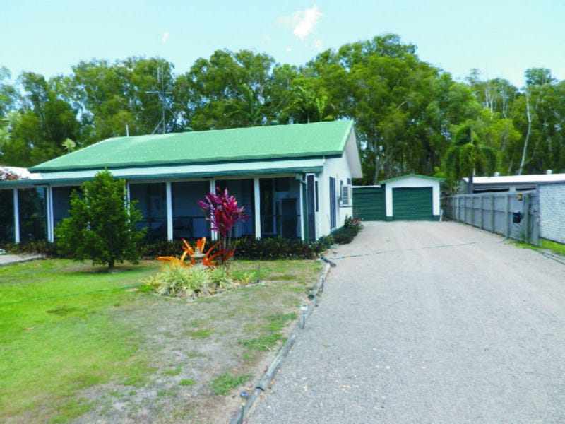 137 John Dory Street, Taylors Beach, QLD 4850