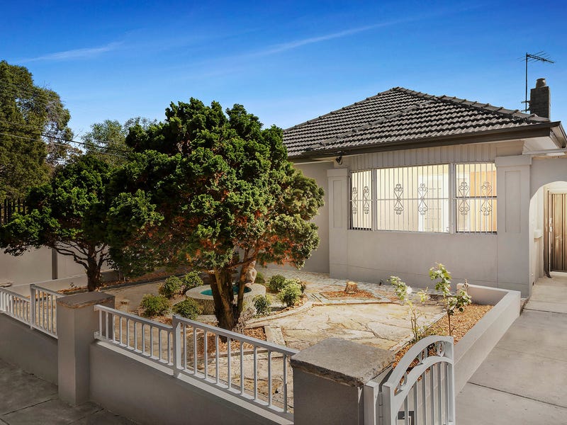 Houses for Sale in Earlwood, NSW 2206