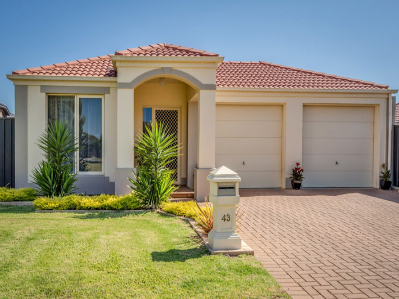43 Lakeside Drive, Andrews Farm, SA 5114