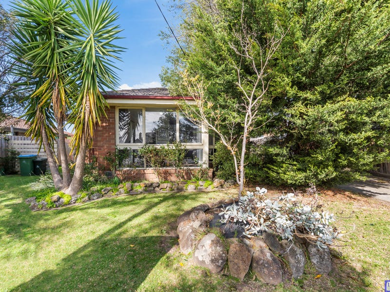 65 Eramosa Road East, Somerville, Vic 3912 House for Sale