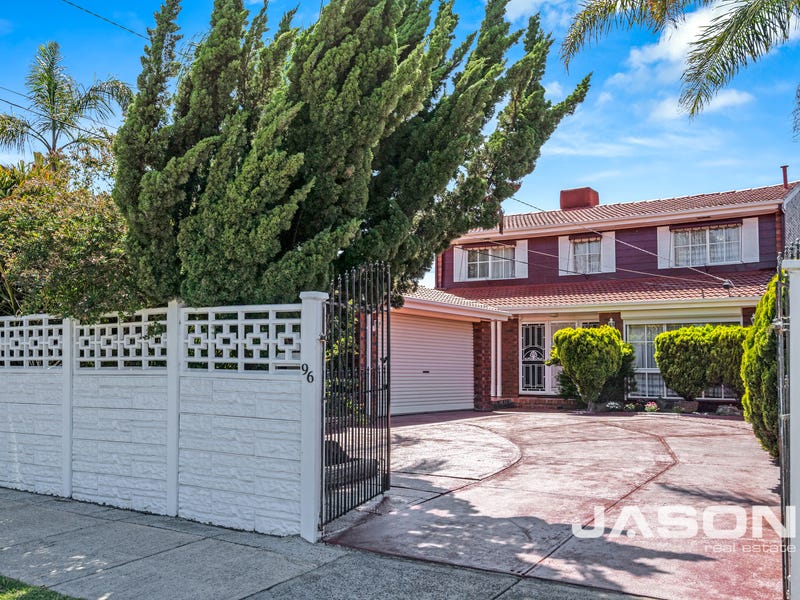 96 Mickleham Road, Tullamarine, Vic 3043 House for Sale realestate