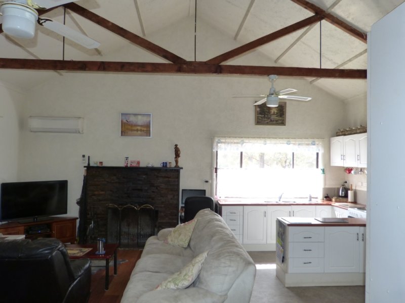 12 Harvey Street, Lameroo, SA 5302 Property Details