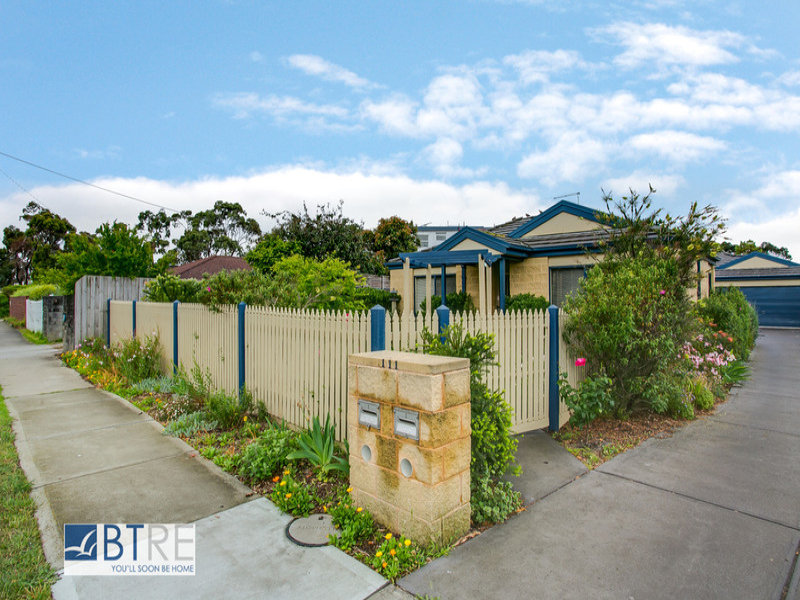 1/111 Salmon Street, Hastings, VIC 3915