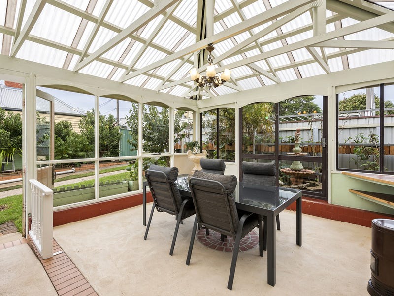 10 Little Hesse Street, Queenscliff, Vic 3225 House for Sale