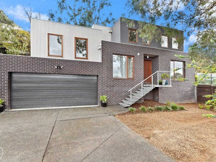 2/15 Ely Street, Eltham, Vic 3095 Property Details