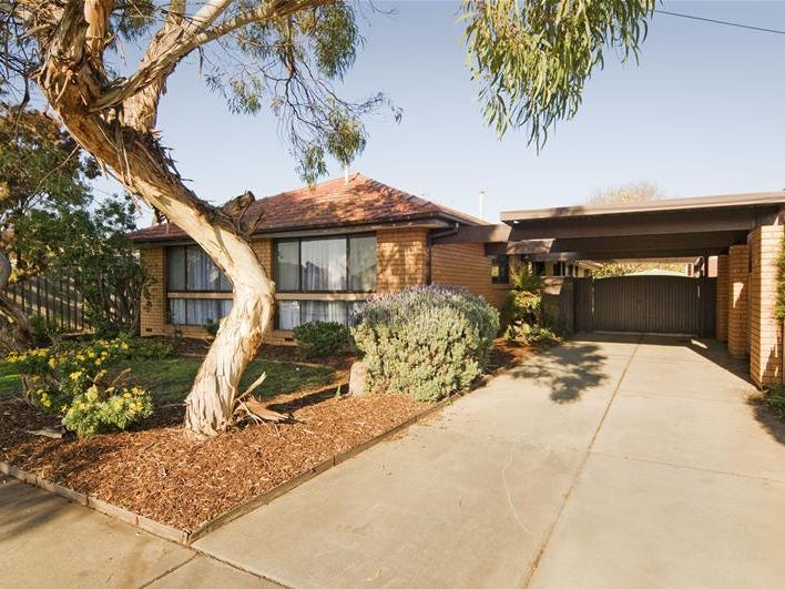 10 Sheringham Drive, Werribee, Vic 3030 Property Details