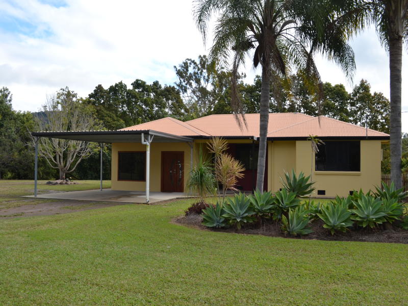 1180 Sarina Range Road, Sarina, Qld 4737 Property Details