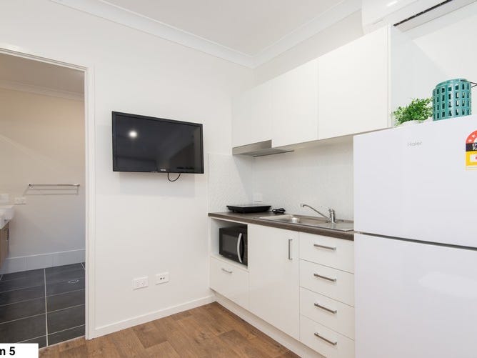 16 Saint Clements Road, Oxley, Qld 4075 Unit for Rent