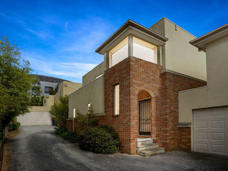 2/575 Burke Road, Camberwell, Vic 3124 Property Details
