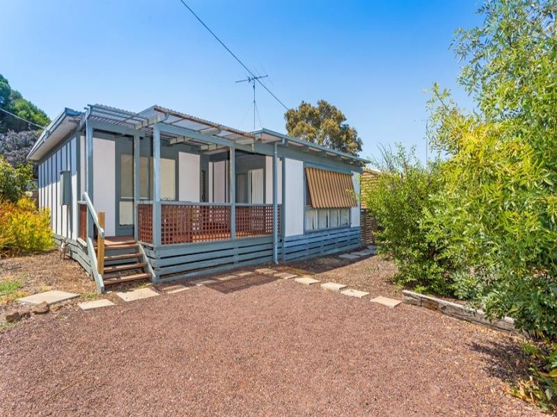 11 Pearl Street, Ocean Grove, VIC 3226