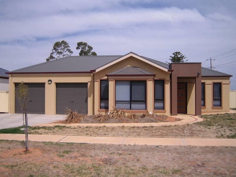 2 Chardonnay Drive, Mildura, Vic 3500 Property Details