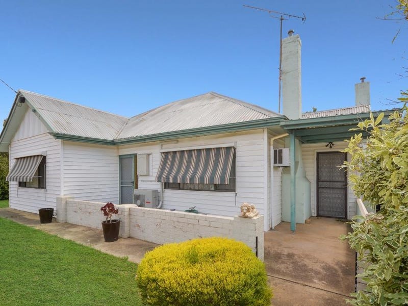 2 London Rd, Stawell, Vic 3380 House for Sale