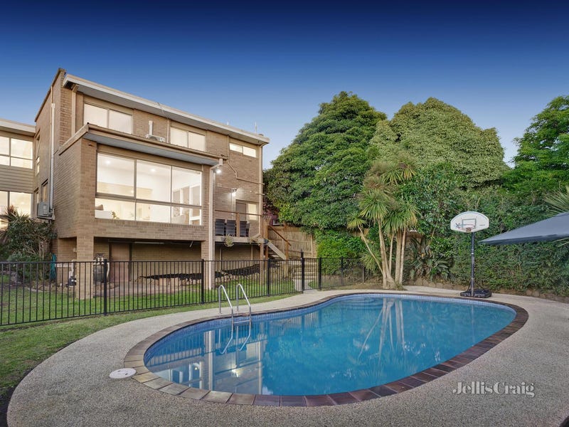 10 Maralee Place, Doncaster, Vic 3108 Property Details