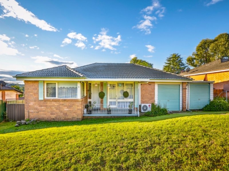 17 Jarndyce Avenue, Ambarvale, NSW 2560 Property Details