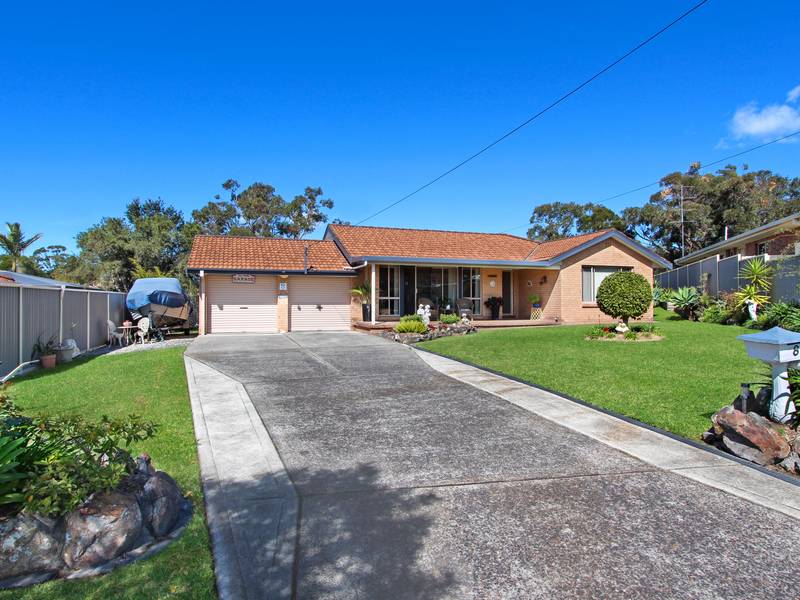 8 Japonica Close, Lake Haven, NSW 2263