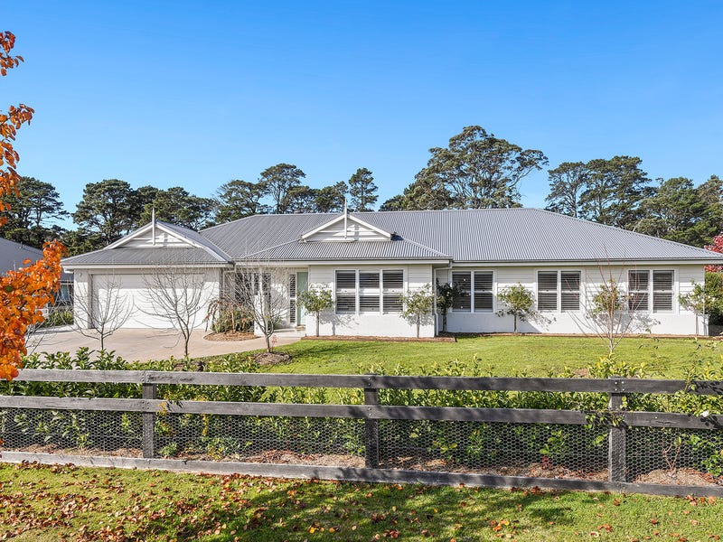 64 Challoner Rise, Renwick, NSW 2575 House for Sale