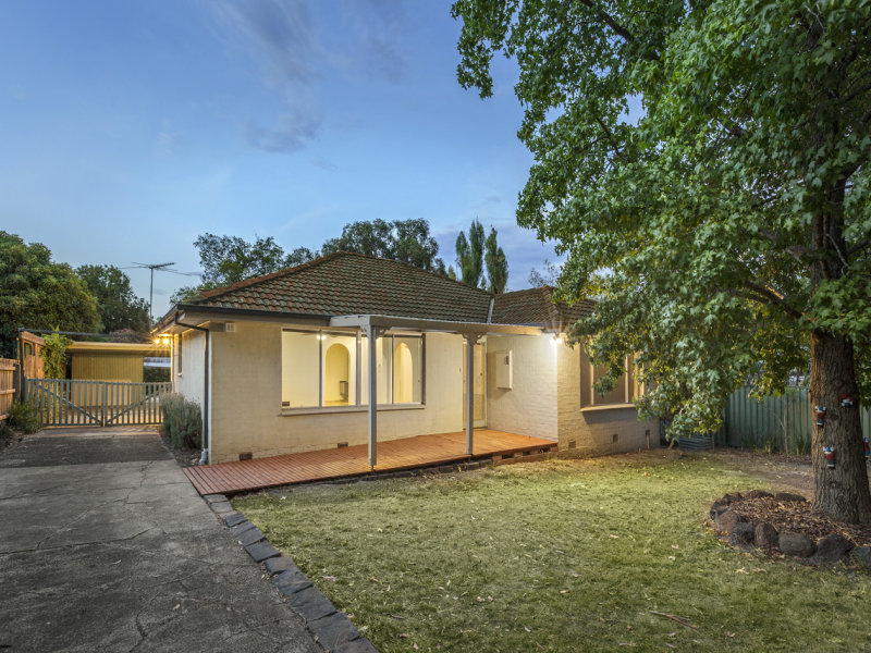 43 Smith Avenue, Croydon, Vic 3136 Property Details