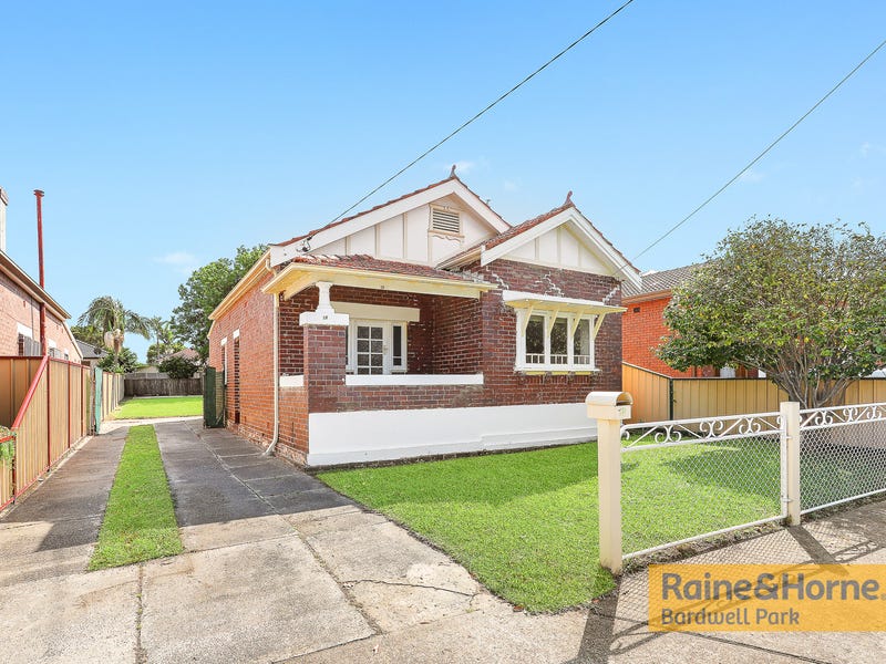 18 Glenore Road, Canterbury, NSW 2193