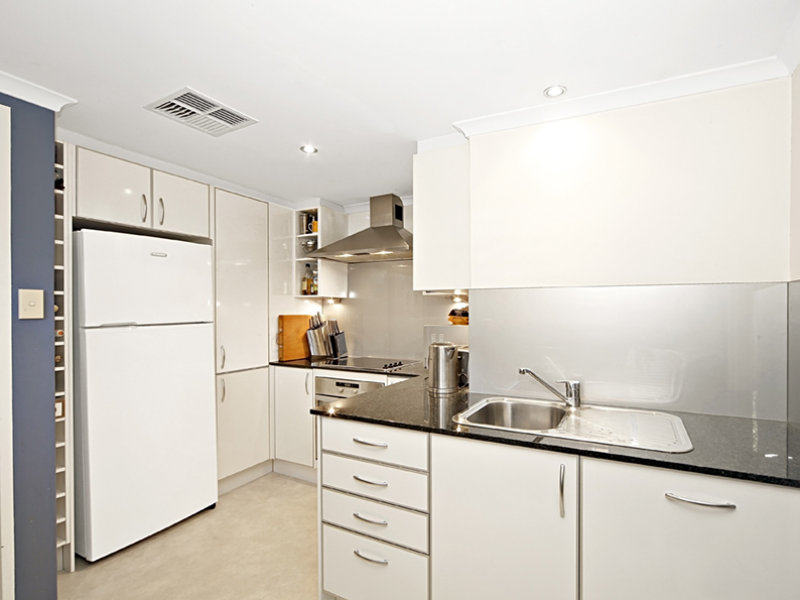 2/26 Lugar Street, Bronte, NSW 2024 Property Details
