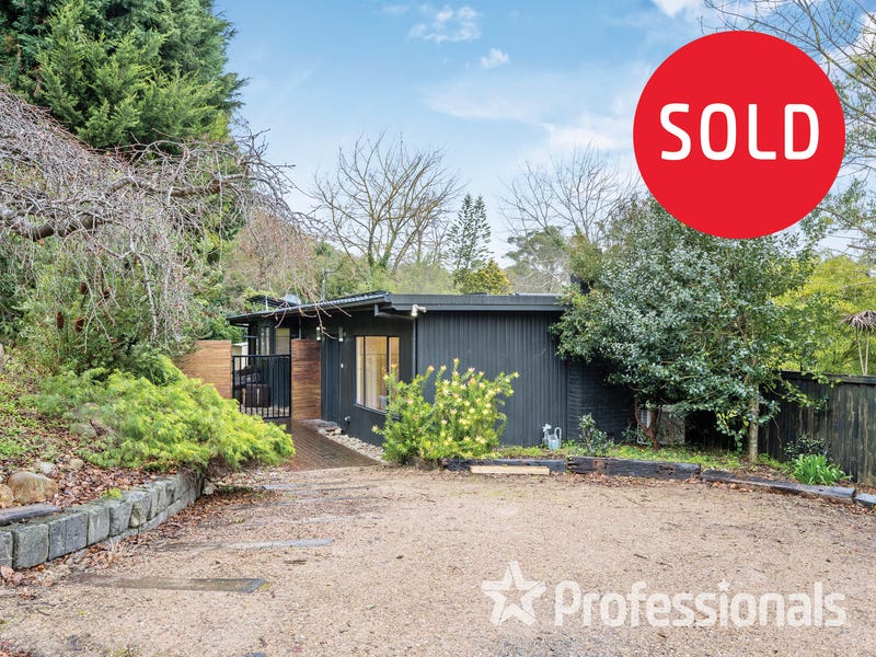 33 Browns Road, Montrose, Vic 3765 Property Details